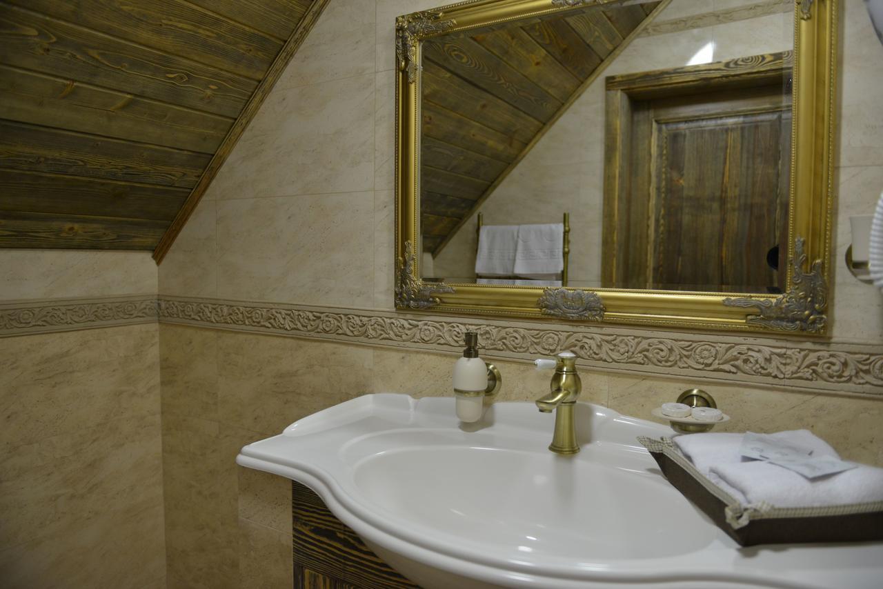 Folvark Gvozd Hotel Kamenyuky Bagian luar foto