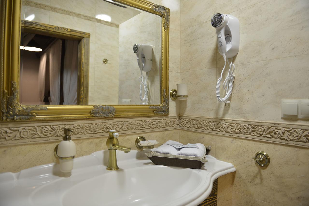 Folvark Gvozd Hotel Kamenyuky Bagian luar foto