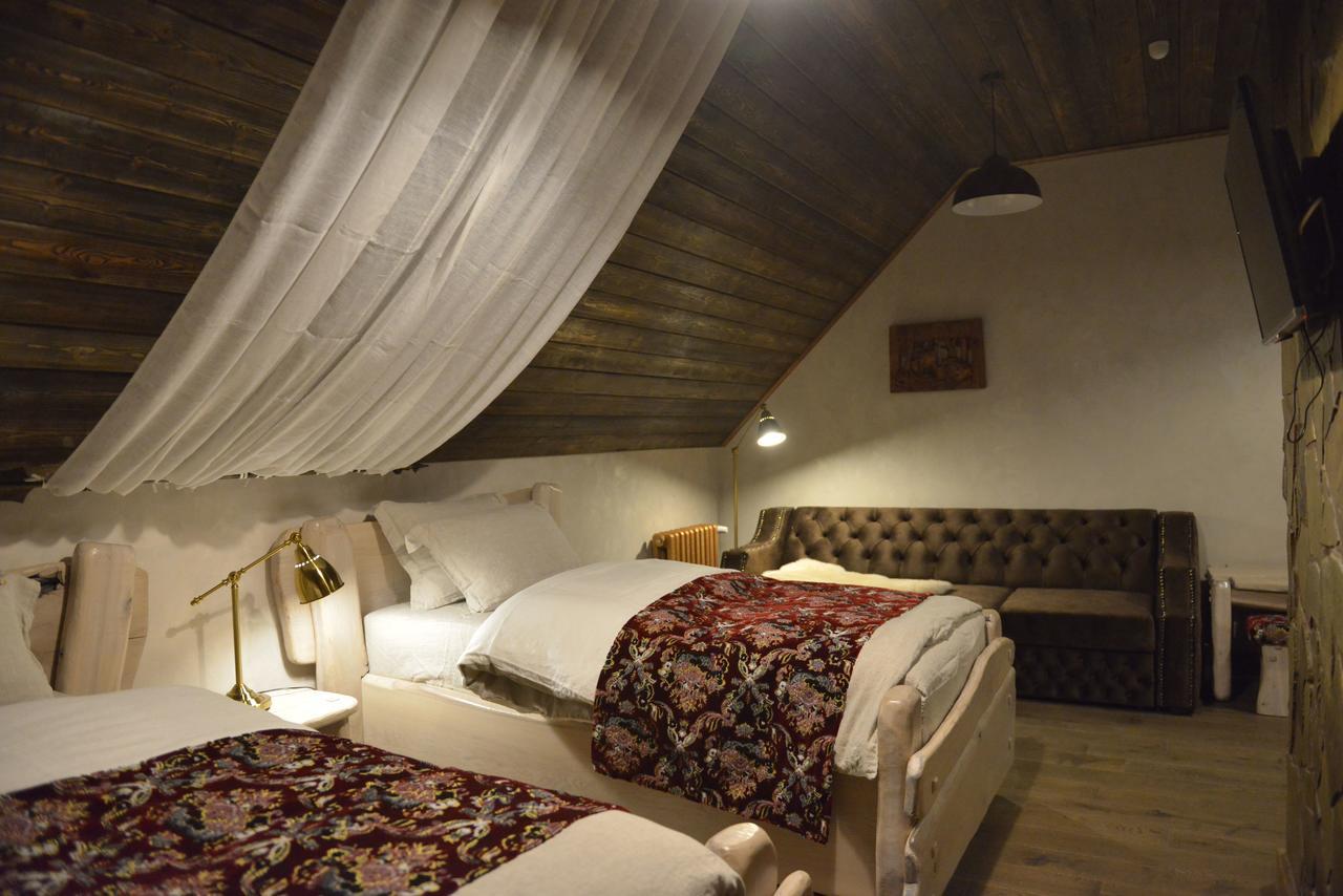 Folvark Gvozd Hotel Kamenyuky Bagian luar foto